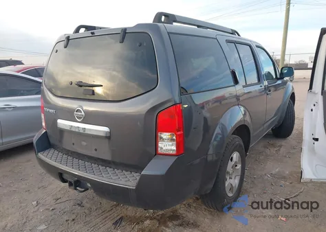 2011 Nissan Pathfinder S z USA, uszkodzony, nr VIN 5N1AR1NN3BC627180